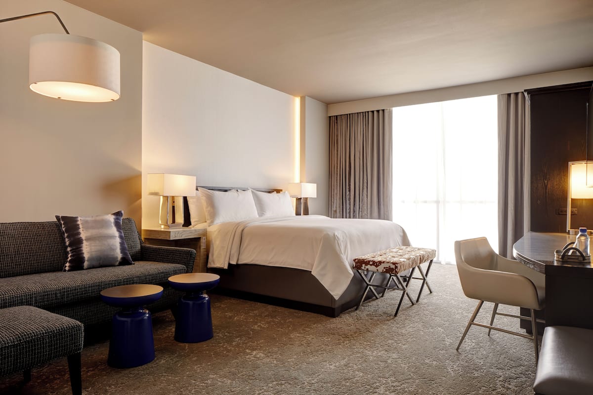 Suite, 1 King Bed | Frette Italian sheets, premium bedding, down duvets, pillow-top beds