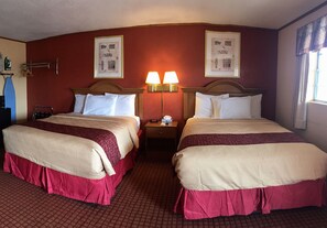Iron/ironing board, free WiFi, bed sheets - DeQueen Courtyard Inn (De Queen)