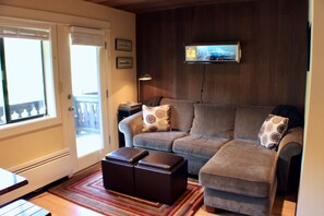520 Preferred 1 Bedroom Unit | Living area | TV - Crystal Chalets Condominiums at Crystal Mountain Ski Resort (Enumclaw)