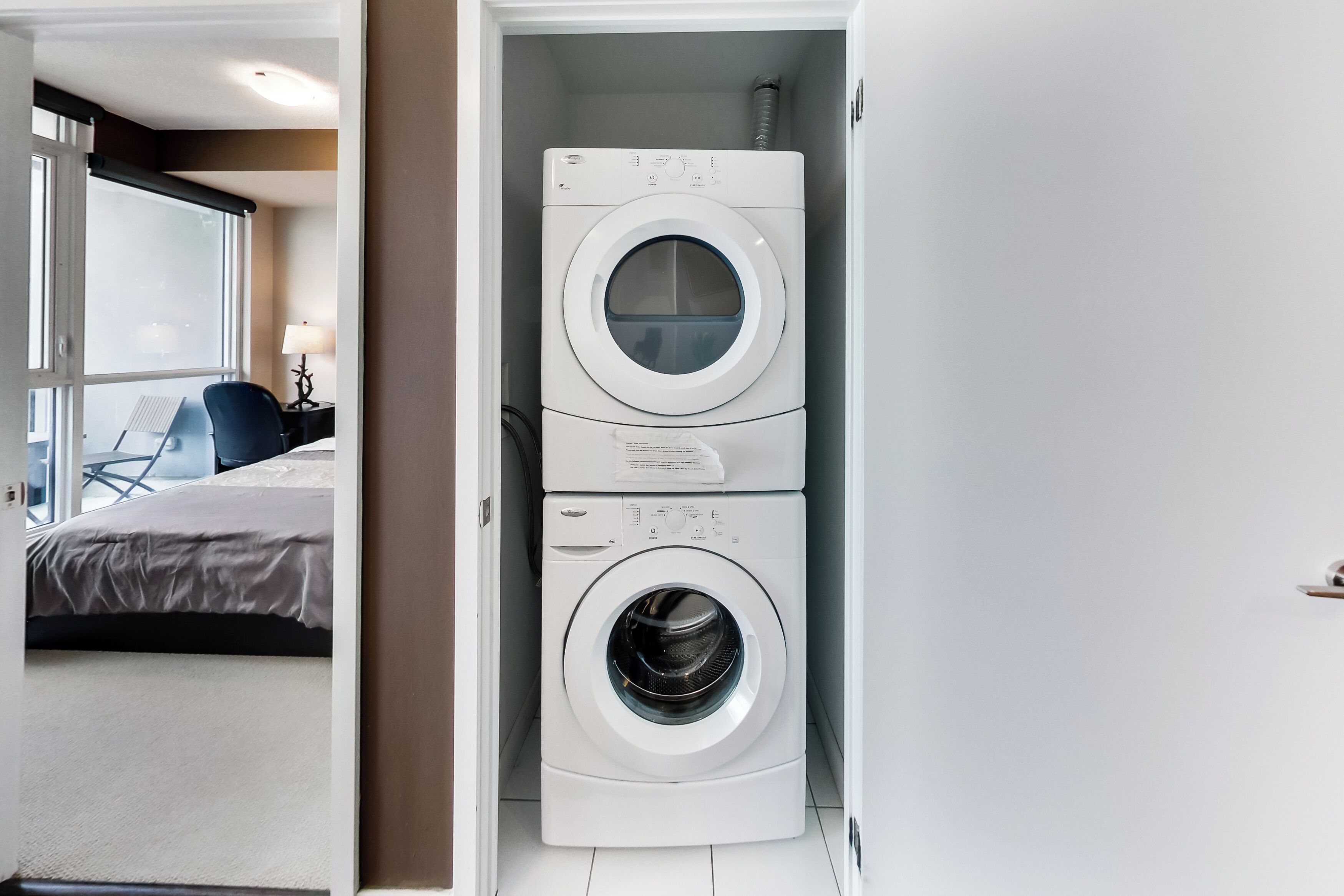 Condo, 1 Queen Bed with Sofa bed, Balcony, City View | Laundry