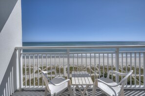 Classic Condo, 1 Bedroom, Oceanfront (III-855) | 陽台