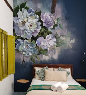Decoración personalizada, muebles diferentes y cunas gratuitas 