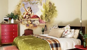 Decoración personalizada, muebles diferentes y cunas gratuitas 