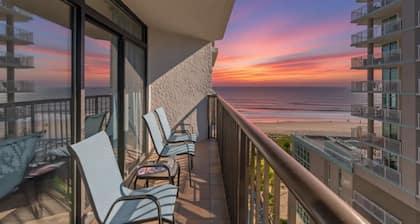 Beach Colony Resort by Elliott Beach Rentals