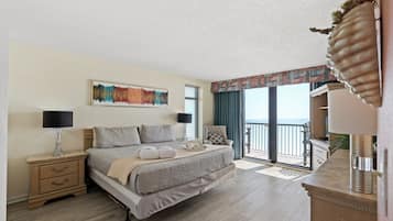 Classic Condo, 2 Bedrooms, Balcony, Oceanfront (1401) | In-room safe, individually decorated, individually furnished