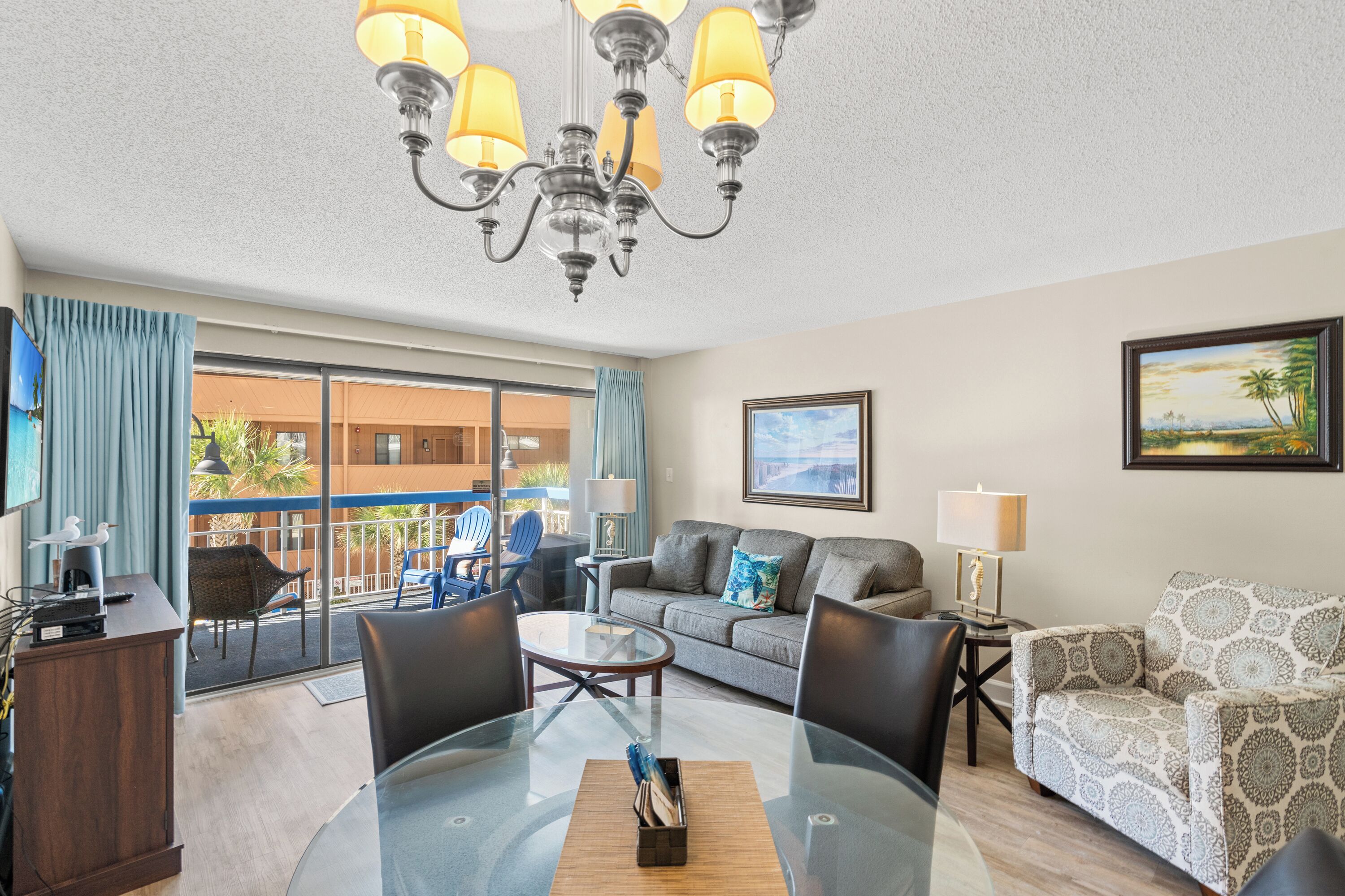 Condo, 3 Bedrooms, Ocean View (1201) | Wohnbereich | Fernseher, DVD-Player