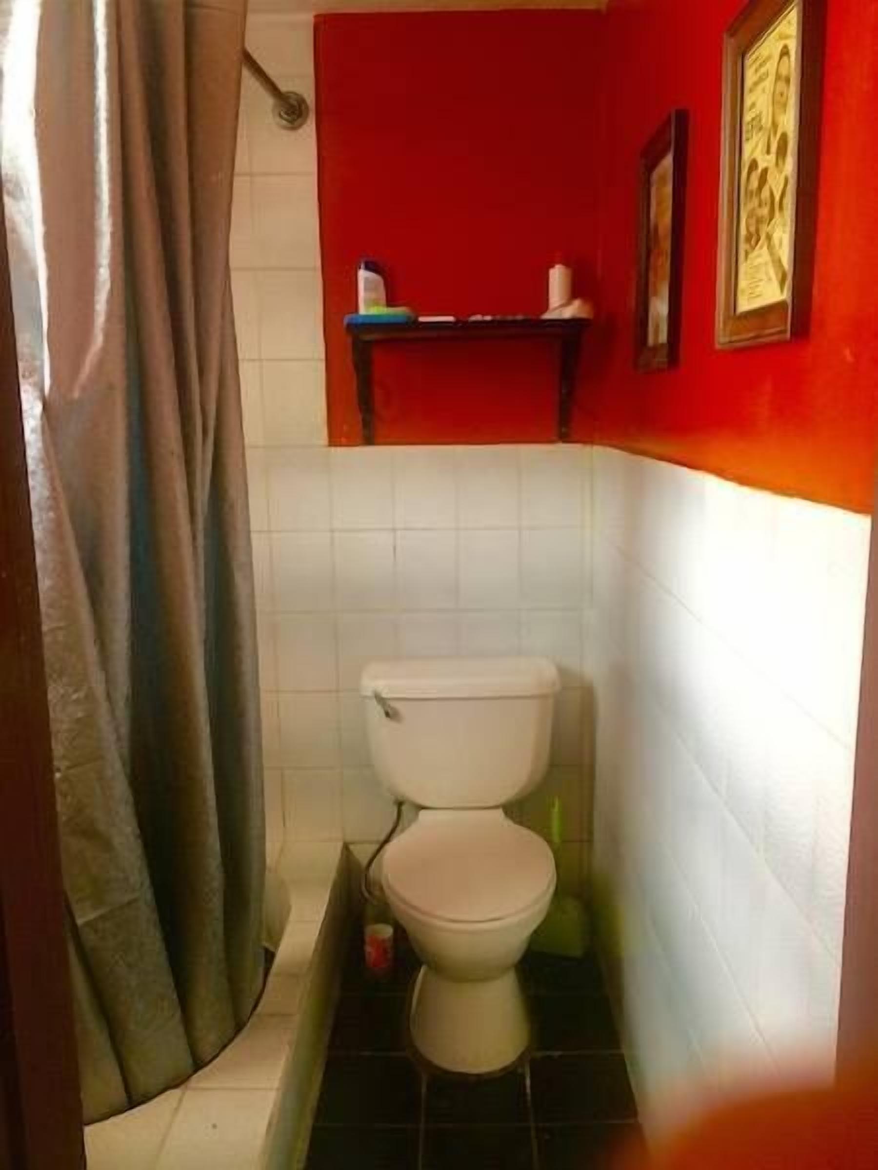 Economy Apartment, 1 Double Bed, Shared Bathroom | Bathroom | Shower