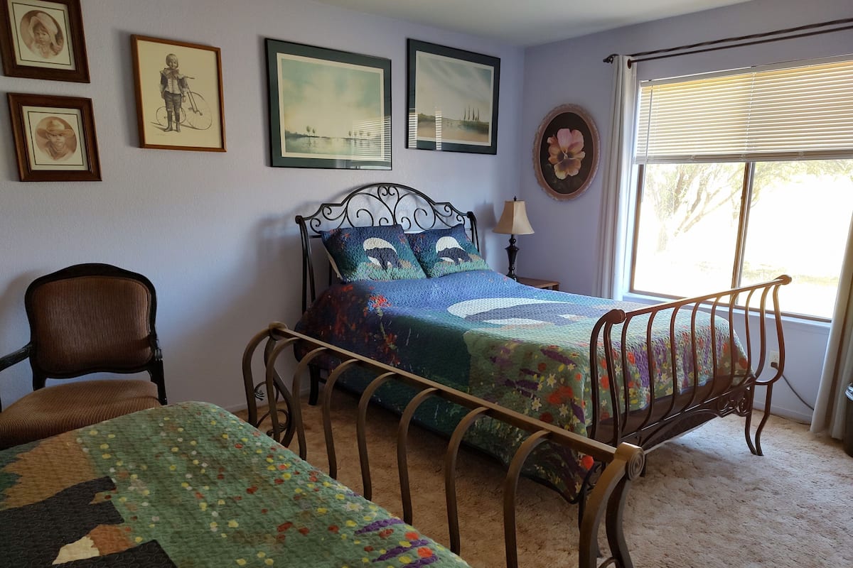 4. Family Room  | Premium bedding, blackout drapes, iron/ironing board, cribs (free)