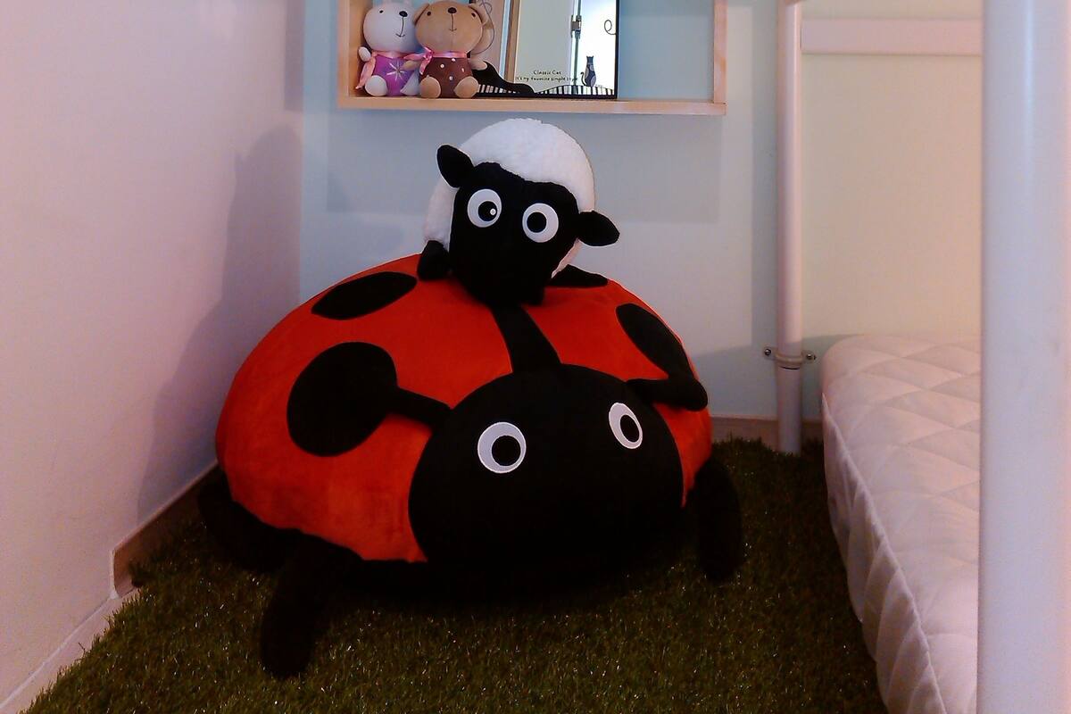 Memory-foam beds, desk, rollaway beds, free WiFi