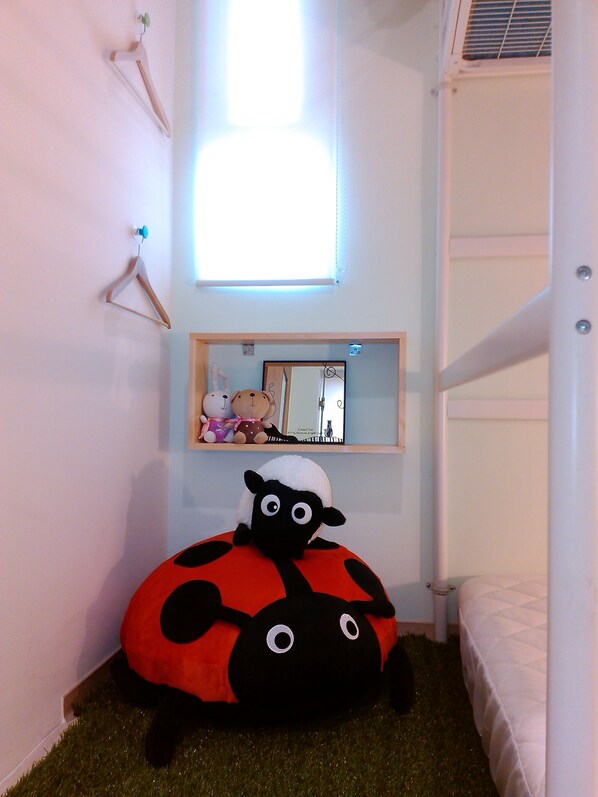 Memory-foam beds, desk, rollaway beds, free WiFi