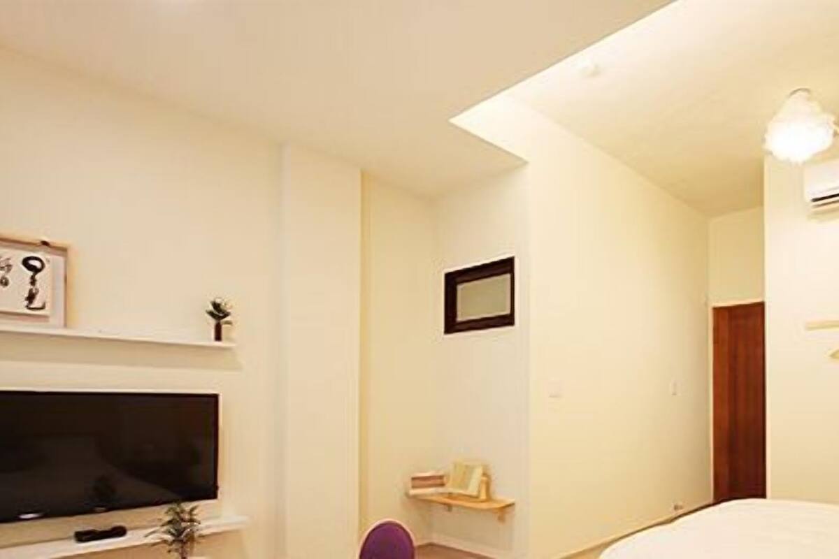 Memory-foam beds, desk, rollaway beds, free WiFi