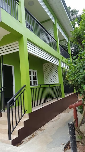 Superior Deluxe Room with Balcony | Terraço/pátio