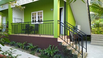 Fachada de la propiedad