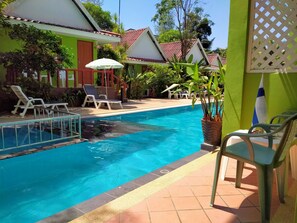 Deluxe Pool Access | Pool | Außenpool