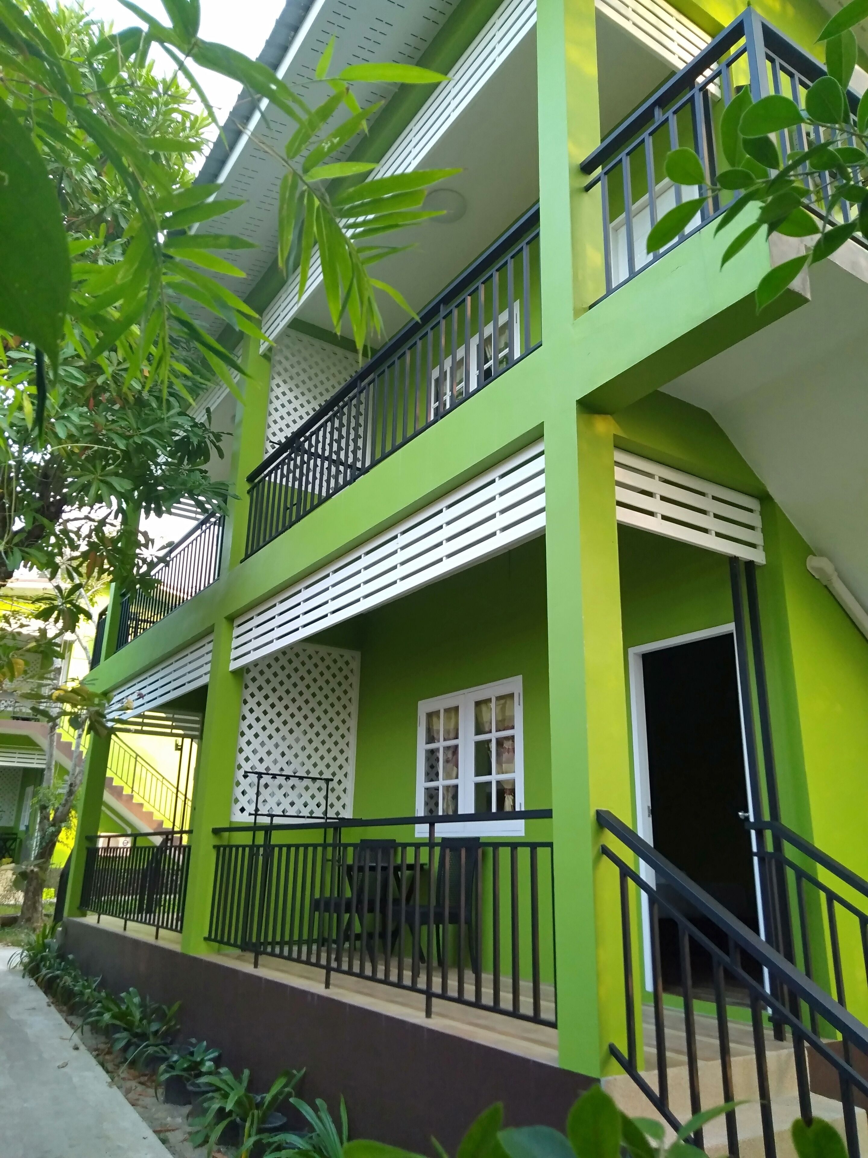 Superior Deluxe Room with Balcony | Free WiFi, bed sheets