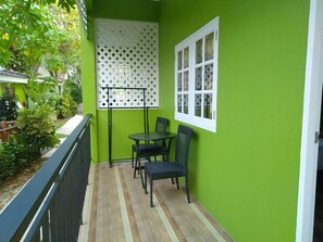 Superior Deluxe Room with Balcony | Terrasse/Patio