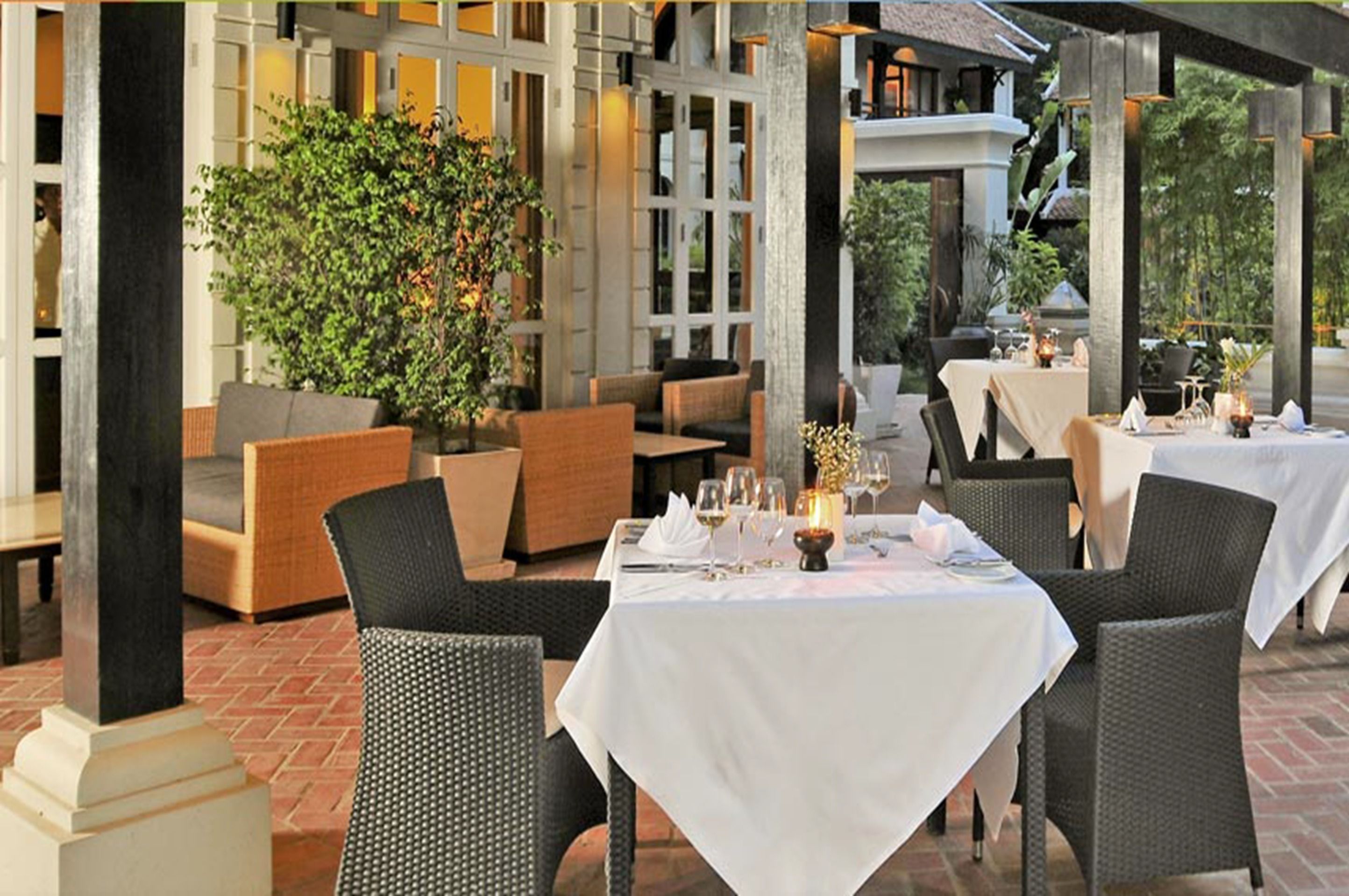 breakfast, lunch, dinner served; french cuisine