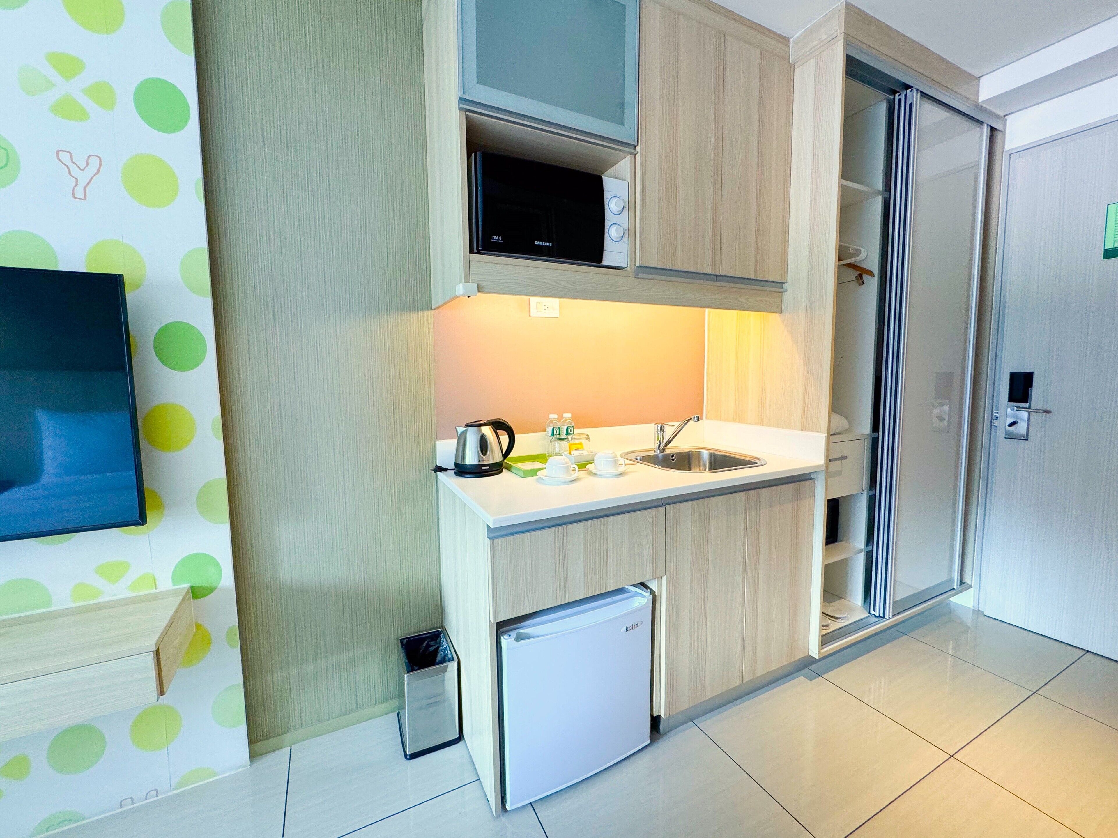 mini-fridge, microwave, coffee/tea maker