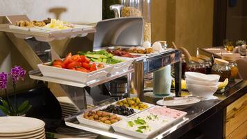 Petit déjeuner buffet compris tous les jours