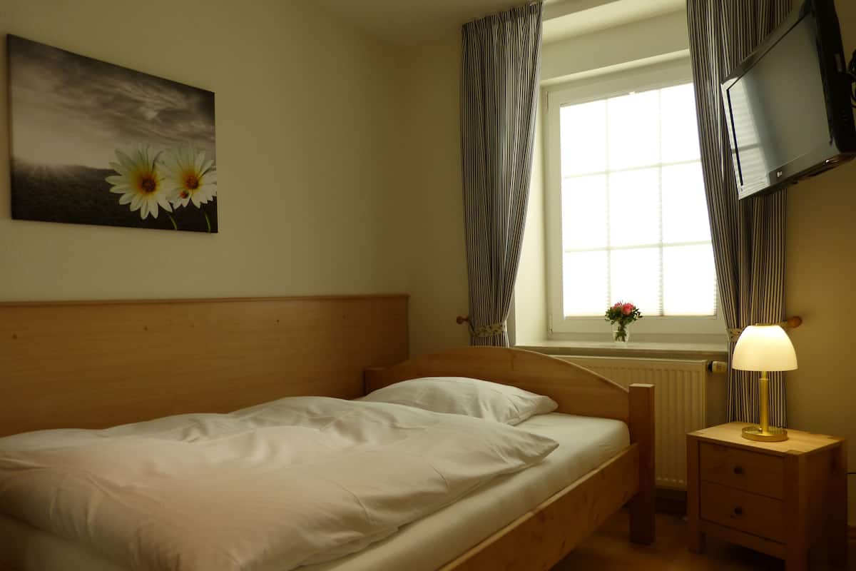 Apartment, 2 Bedrooms, Accessible, Kitchen