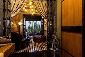 Interior - The Craft Plus (Chiang Mai)