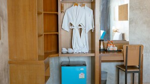 Desk, blackout curtains, free WiFi, bed sheets - B2 Jomtien Pattaya Boutique & Budget Hotel (Pattaya)