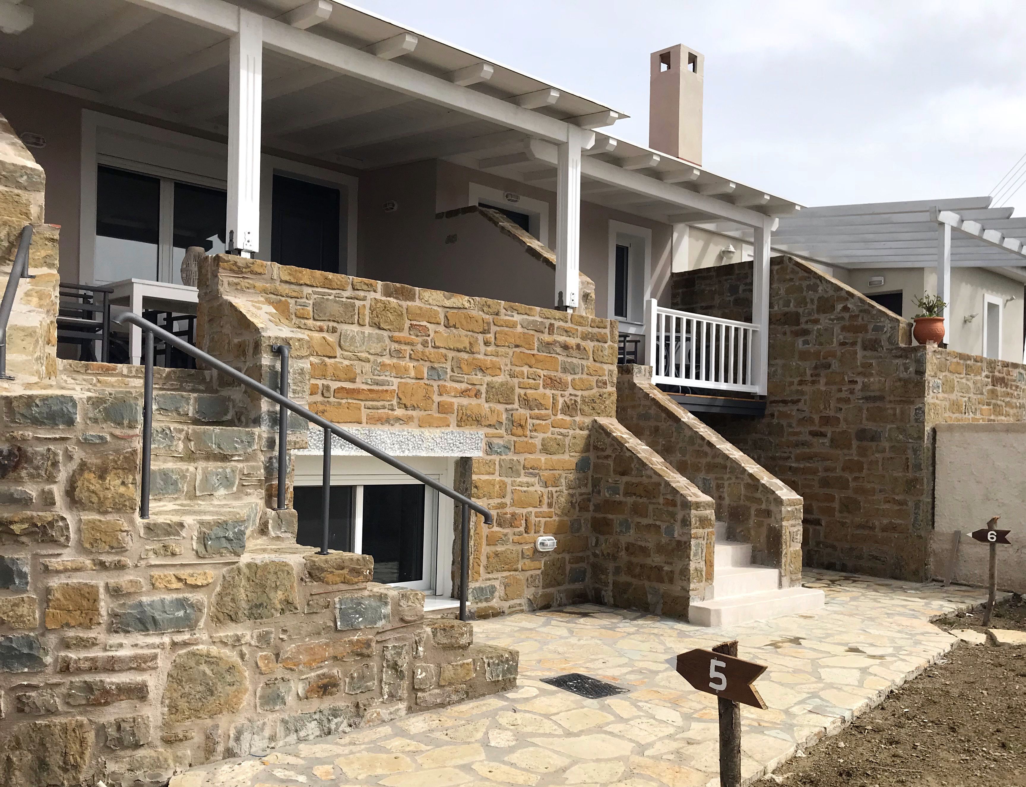 Villa, 2 Bedrooms (Blue 5) | Individually decorated, desk, soundproofing, iron/ironing board