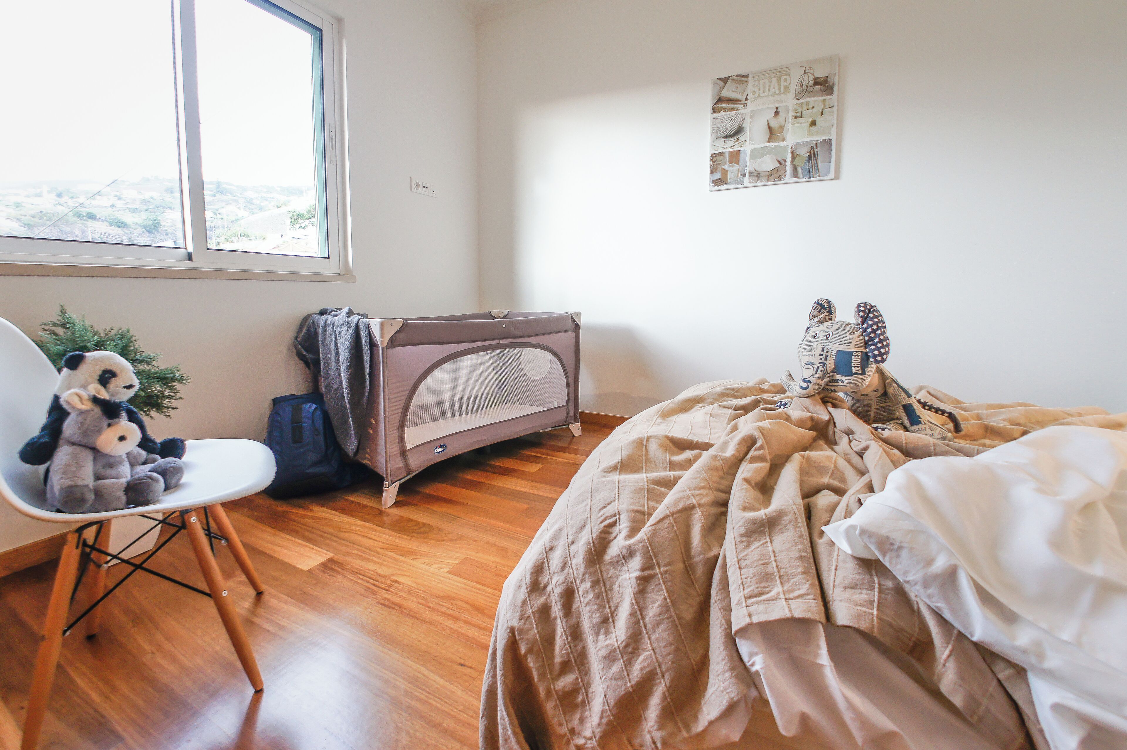 3 多间卧室、笔记本电脑工作区、熨斗/熨衣板、免费 WiFi