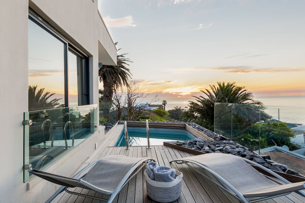 Premier Apartment, 3 Bedrooms, Ocean View, Sea Facing | Balcony view