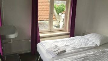 Double Room | Premium bedding, desk, free WiFi