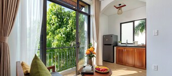 Red Flower Cottages Homestay