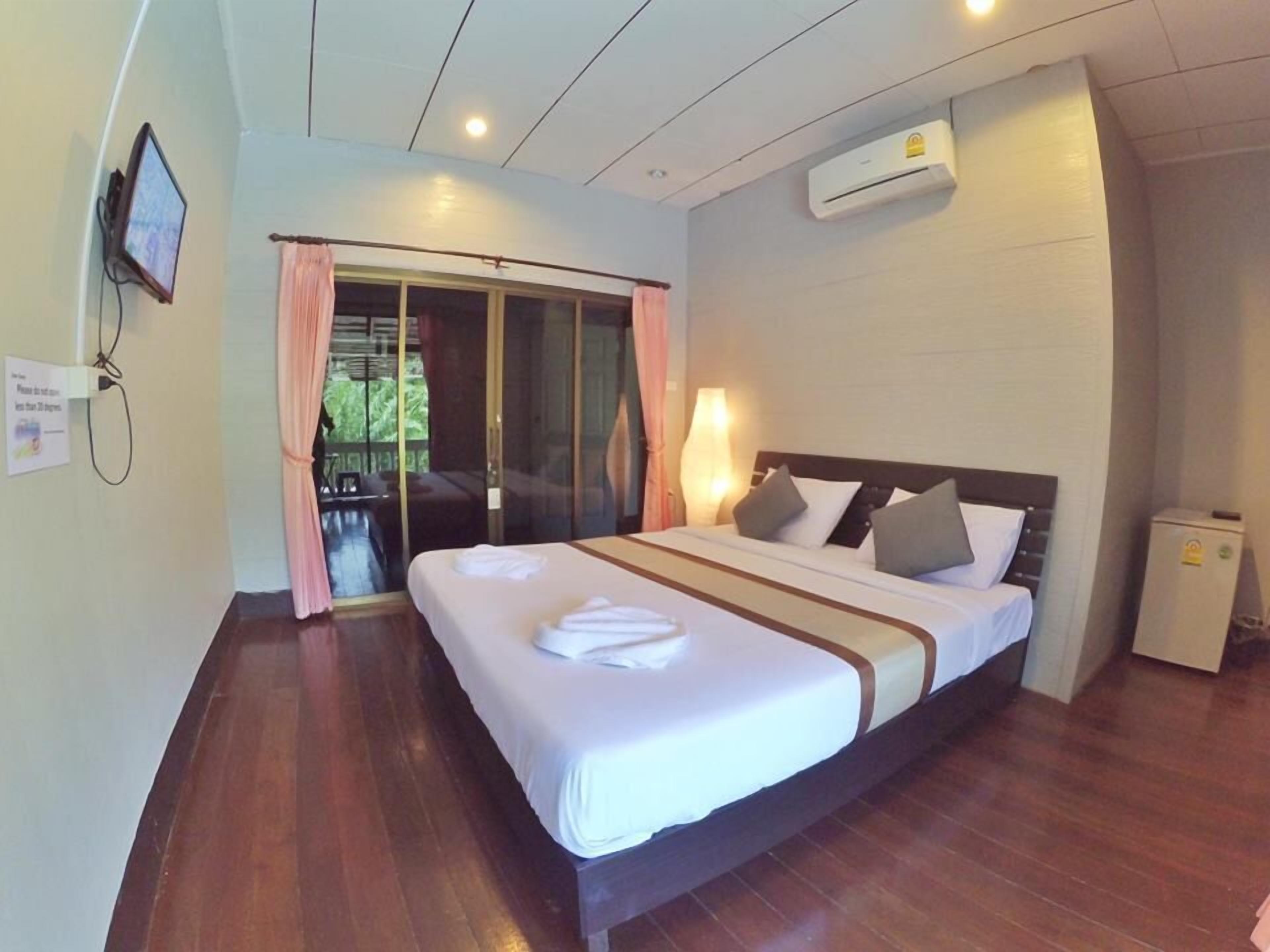 Skrivebord og wi-fi (inkludert)