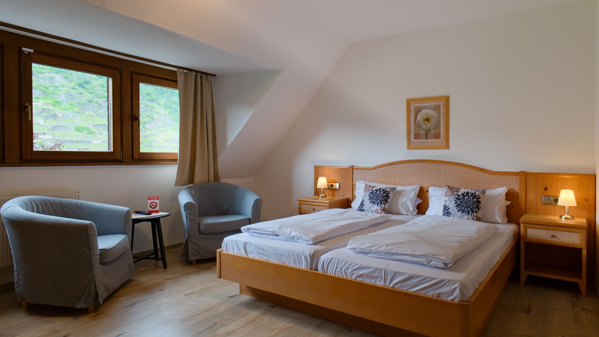 Double Room | Cribs/infant beds, free WiFi, bed sheets