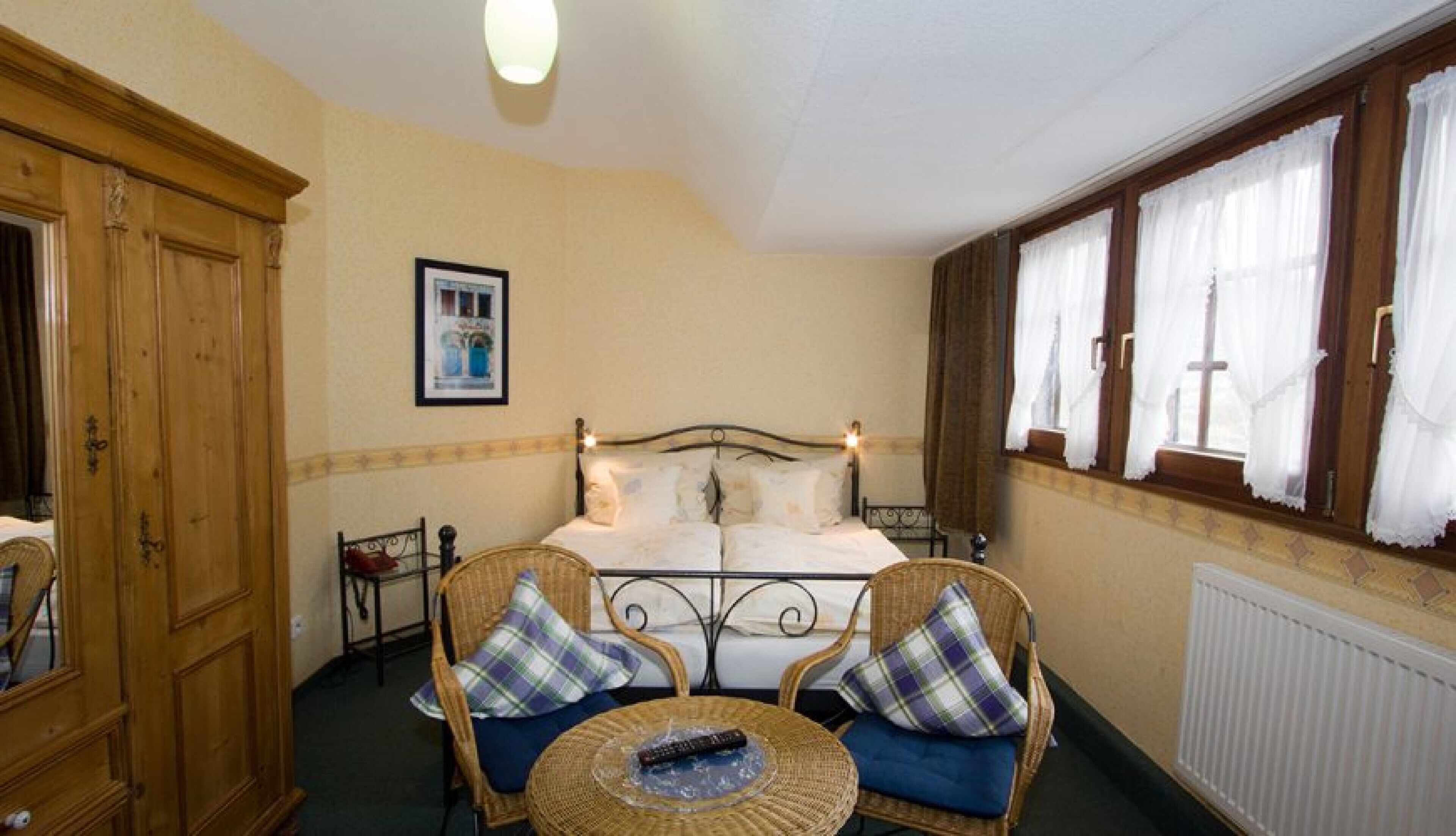 cots/infant beds, free wifi, bed sheets