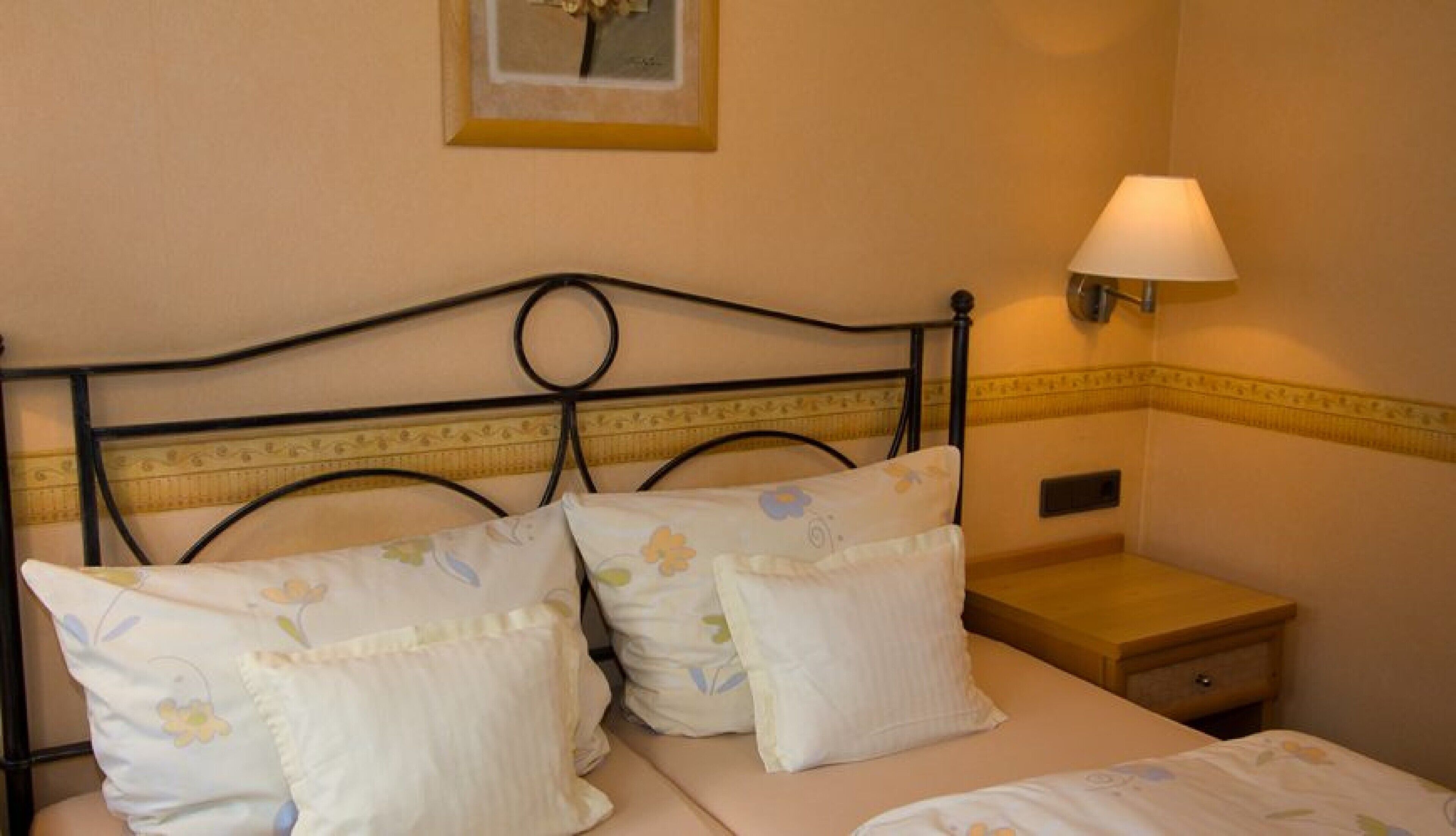 cots/infant beds, free wifi, bed sheets