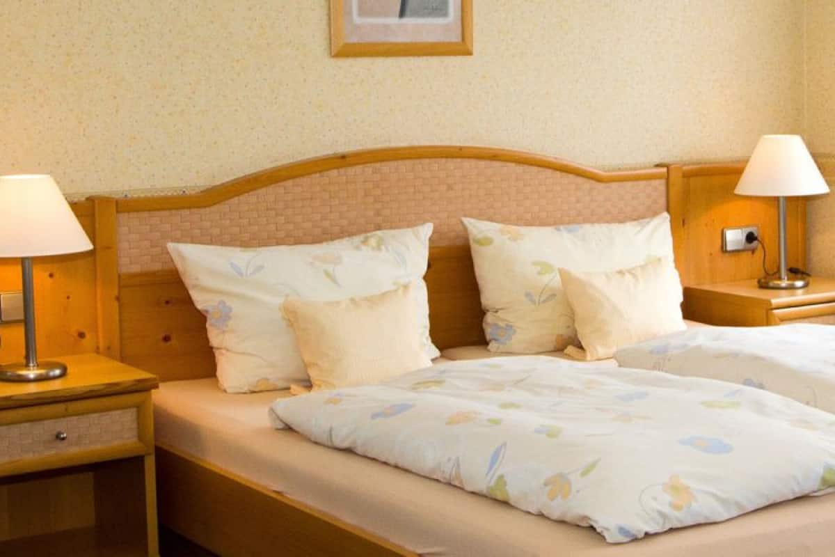 cots/infant beds, free wifi, bed sheets