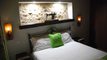House, 1 Bedroom, Kitchenette, Courtyard View (Casa do Forno) | 1 bilik tidur, dihias secara berasingan, kalis bunyi
