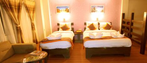 Superior-suite - 1 soveværelse - badekar - byudsigt | Minibar, skrivebord, gratis Wi-Fi