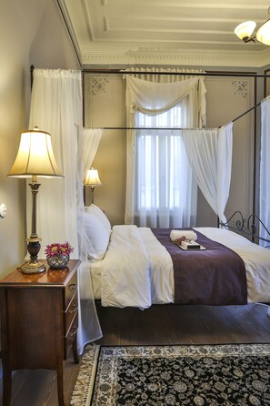 Exclusive Suite | 1 bedroom, premium bedding, minibar, in-room safe - 1905 Boutique Hotel (Xanthi)