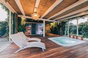 Sauna, hot tub, steam room, massages - Leonardo Trulli Resort (Locorotondo)