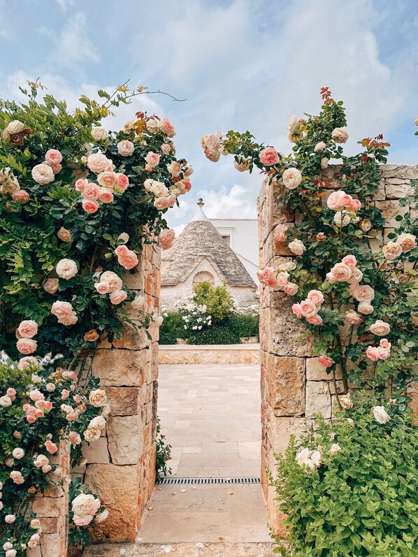 Exterior - Leonardo Trulli Resort (Locorotondo)