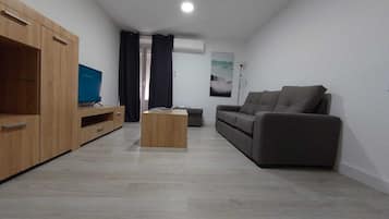 Basic House, 2 Bedrooms | Free WiFi, bed sheets