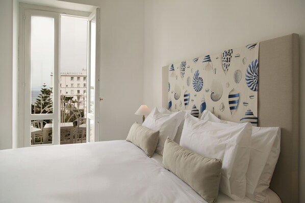 Premium bedding, in-room safe, iron/ironing board, free WiFi - Hotel Crawford (Sant'Agnello)