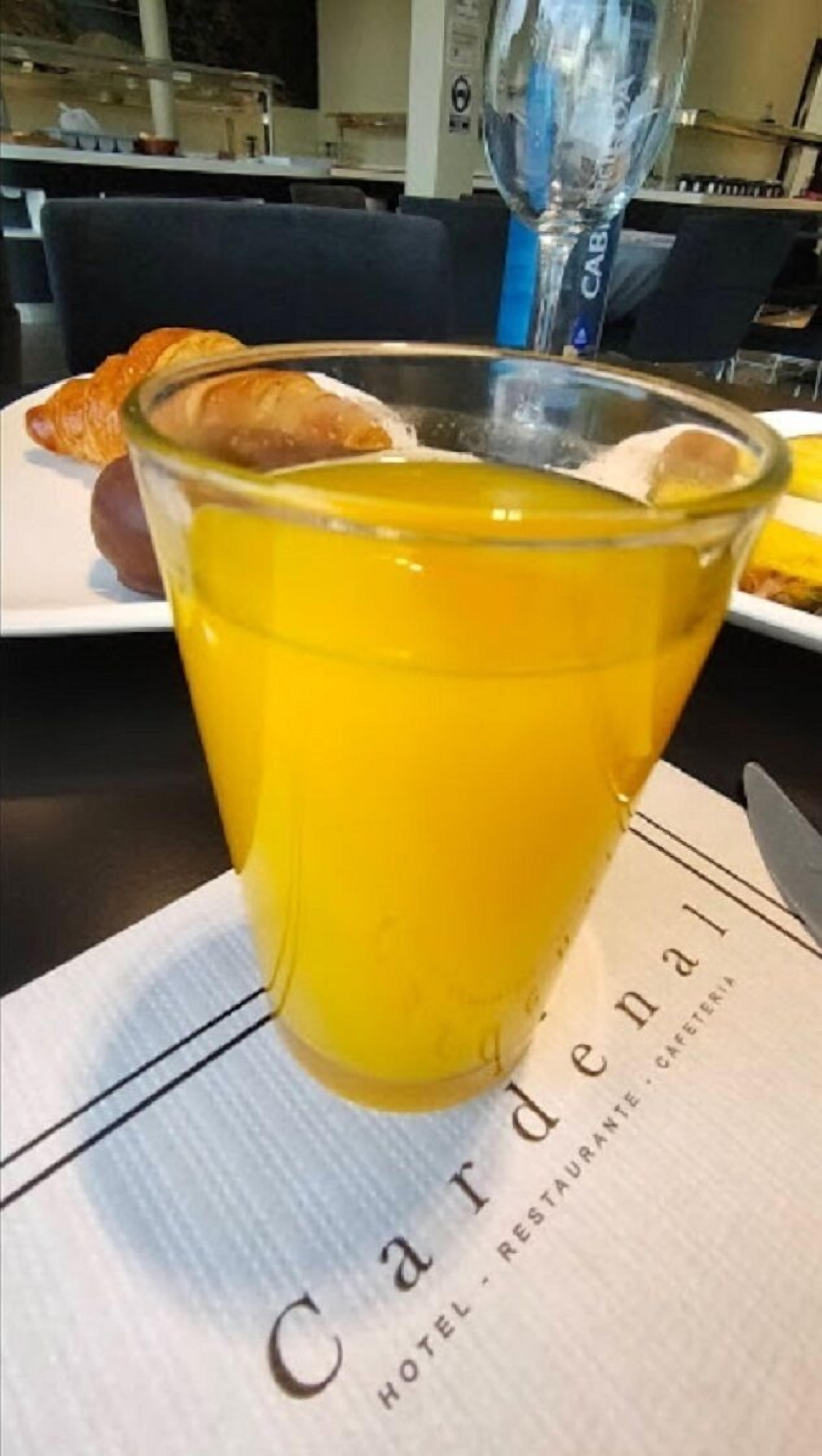 daily continental breakfast (eur 10 per person)