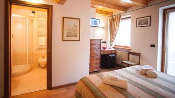 Bureau, lits bébé (gratuits), Wi-Fi gratuit