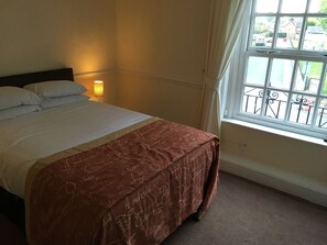 Standard Double Room | Desk, iron/ironing board, free WiFi
