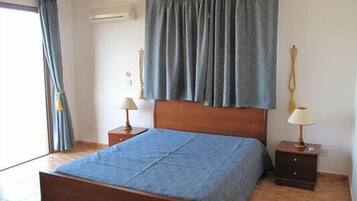 Villa, 2 Bedrooms, Sea View | 2 bedrooms, in-room safe, desk, soundproofing