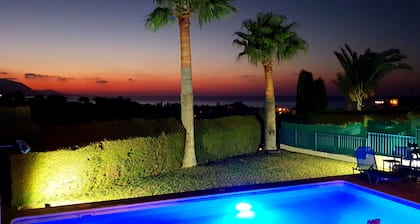 Chriseleni Latchi Villas