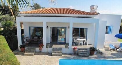 Chriseleni Latchi Villas