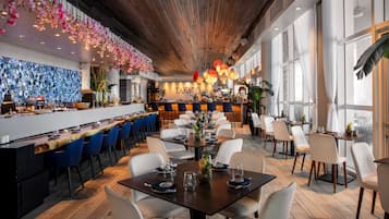 2 restaurants, breakfast, lunch, dinner served; Japanese cuisine